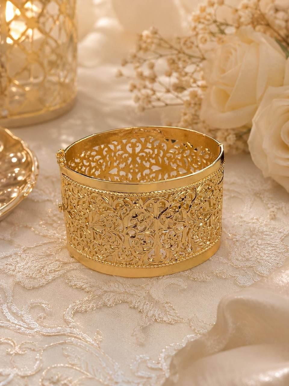 Bracelet Doré Marocain à Motifs Arabes